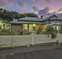 Mt Lyell Anchorage - Maitland Accommodation