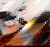 Thelma's Temora - Maitland Accommodation