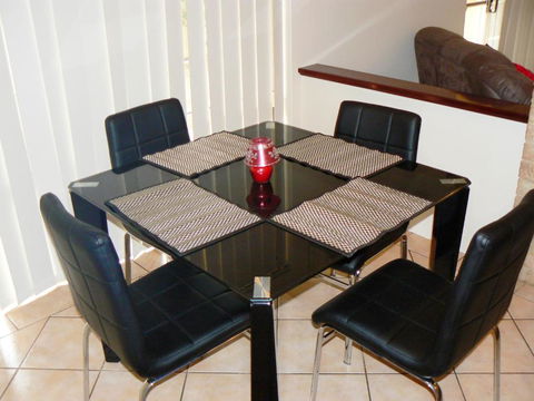 Geraldton Luxury Retreat 2 With Free Netflix - Maitland Accommodation 6