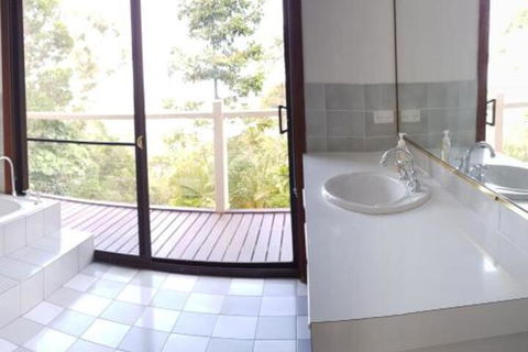 Million Dollar Views To Gold Coast - Maitland Accommodation 5
