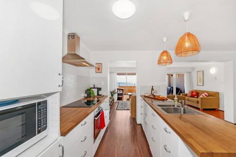 Blue Bay Beach Stay Mandurah - Maitland Accommodation 2