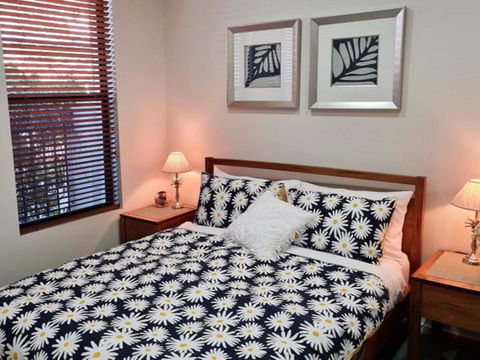 The Artisan 3BR House In The City - Maitland Accommodation 4