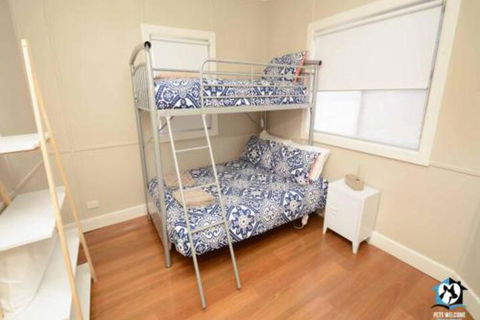 Just Renovated 2BR Cottage In Heart Of Wentworth - Maitland Accommodation 0