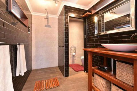 Millfield Eco Lodge With Views & Inside / Outside Hangouts - Maitland Accommodation 3
