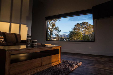 Pomonal Estate Mt. Cassell Villa - Maitland Accommodation 3