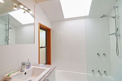 Seavista 2 - Maitland Accommodation 6