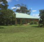 At HOME on HOLMES - Maitland Accommodation