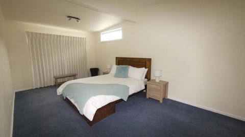 Position On Alexander - Maitland Accommodation 4