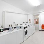 Industrial Central Apartment Shop 8 - Maitland Accommodation 0
