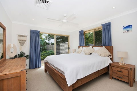 Kailani Beach House - Maitland Accommodation 3