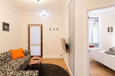 Boutique Central Apartment Vogue - Maitland Accommodation 6