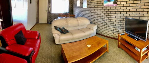 Geraldton Holliday Villas - Maitland Accommodation 1