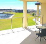 Island Waterfront Getaway WiFi