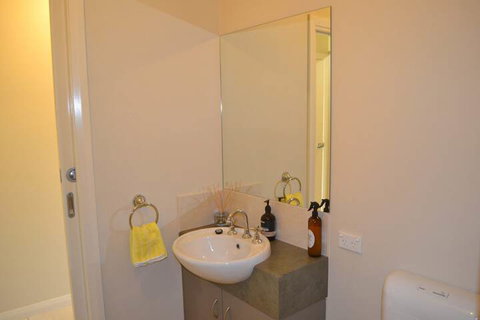 Waterview - 2 Doc Crt - Maitland Accommodation 3