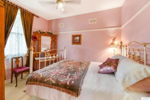 Lovel Cottage - Maitland Accommodation 5