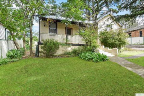 Lovel Cottage - Maitland Accommodation 6