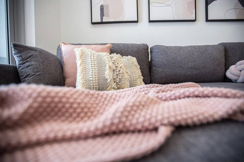 Executive Luxury Apt With Parking Next To Station - Maitland Accommodation 7