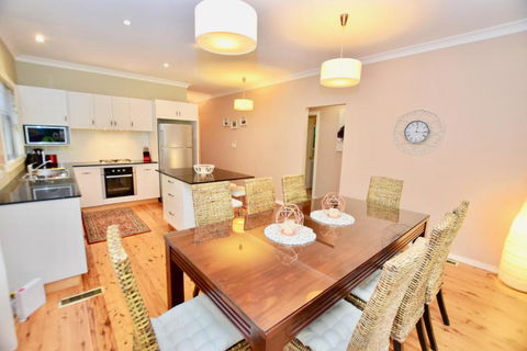 Scenic Cottage Of Katoomba - Maitland Accommodation 2