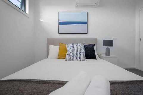 Trendy Sweet Home In Blackburn South - Maitland Accommodation 5