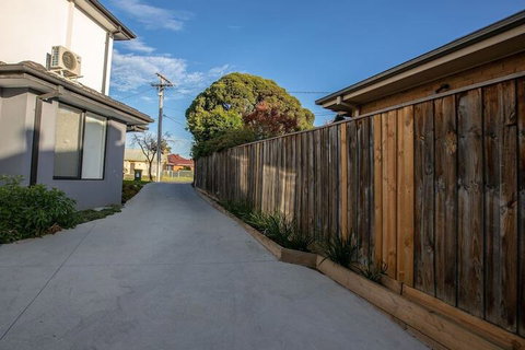 Trendy Sweet Home In Blackburn South - Maitland Accommodation 1