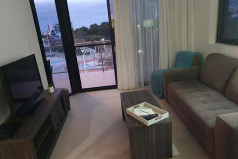 Oceanic Apartment - Maitland Accommodation 6