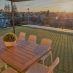 Henley Beach South Amazing Views Huge Private Balcony! - Maitland Accommodation 1