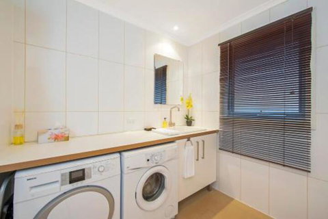 The Retreat - Maitland Accommodation 7