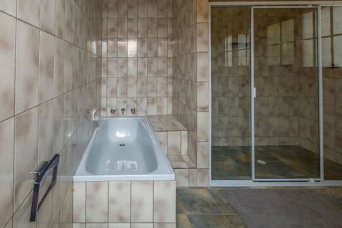 Bimbadeen - Maitland Accommodation 5