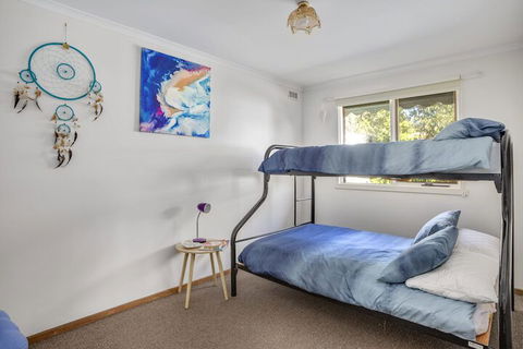 Foreshore Beach House Ideal Family Spot - Maitland Accommodation 3