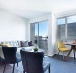 Oliver Stylish City Views near Graffiti Laneways - Maitland Accommodation