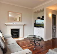 Villa Executive 2br Pokolbin Resort Condo located within Cypress Lakes Resort nothing is more central - Maitland Accommodation