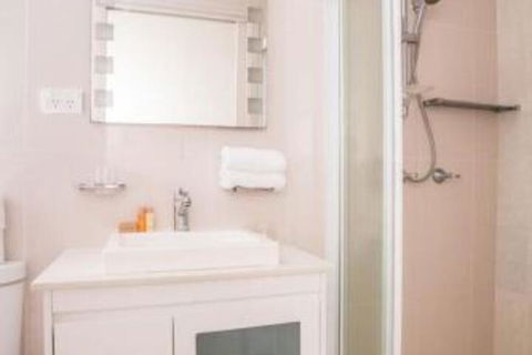 Scenic Illawong Riverside Getaway 1bed1bath Unit - Maitland Accommodation 5