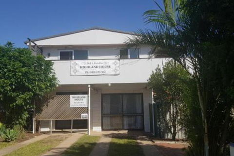 Highland House - Maitland Accommodation 0