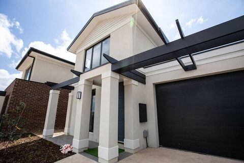 Captivating Large 4br@narre Warren - Maitland Accommodation 6
