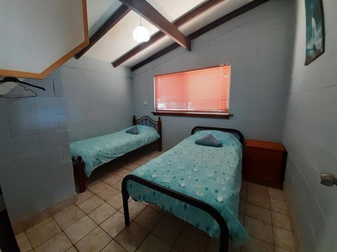 Carnarvon Beach Retreat - Maitland Accommodation 6