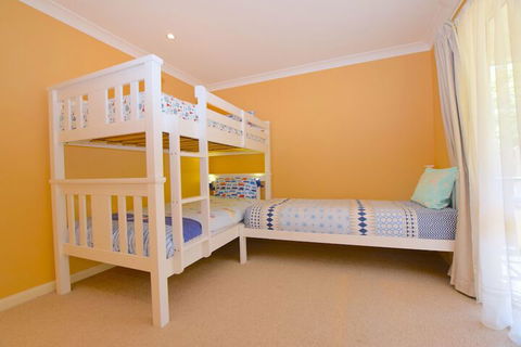 Rocky Mountain Cottage - Maitland Accommodation 5