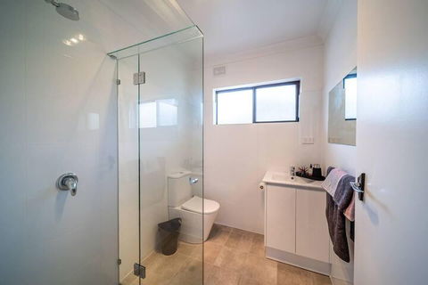 Harmony At Henley Beach Wifi Nespresso Netflix - Maitland Accommodation 5
