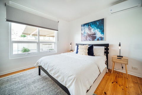Urban Beach Shack Metres From The Beach & Cafes - Maitland Accommodation 5