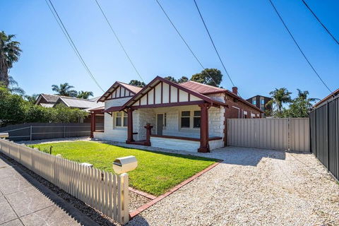 Kairos In Keswick Wifi Netflix Nespresso - Maitland Accommodation 4