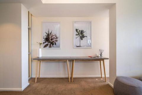 Serendipity On Gouger Chinese Markets Wifi Nespresso Amenities - Maitland Accommodation 3