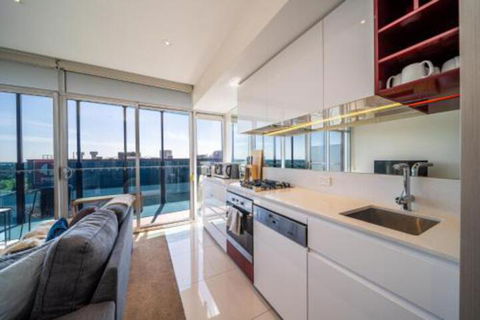 Serendipity On Gouger Chinese Markets Wifi Nespresso Amenities - Maitland Accommodation 6