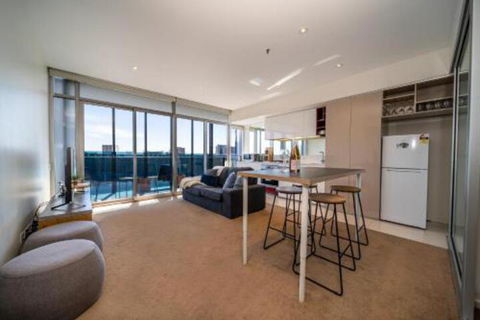 Serendipity On Gouger Chinese Markets Wifi Nespresso Amenities - Maitland Accommodation 7