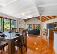 YARRABEE the perfect getaway - Maitland Accommodation