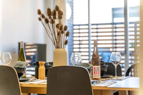 Floral On Frew Heart Of The CBD Wifi Netflix - Maitland Accommodation 2