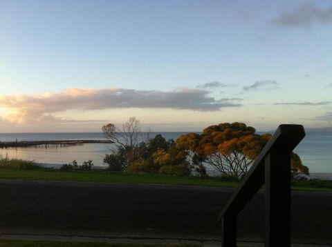 Blue Wren Beach House - Maitland Accommodation 4