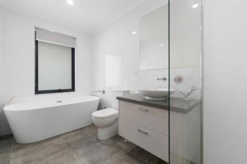 Capel Sound Beachside Luxury - Maitland Accommodation 4