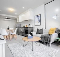 Stunning 2 Bed On Collins With Pool In Southern Cross - Maitland Accommodation