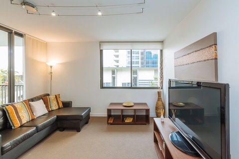 Airtrip Apartment On Merivale St - Maitland Accommodation 1