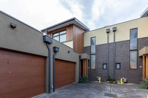 Impressive & Spacious New Townhouse@preston - Maitland Accommodation 1