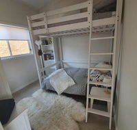 Oakey Creek HV Country Retreat walk to wine tasting - Maitland Accommodation